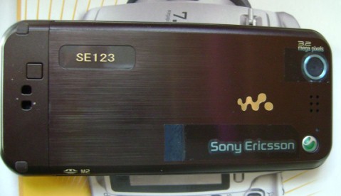  Sony Ericsson W880